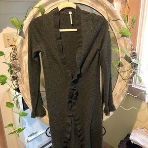 Margaret O'Leary 100% cashmere button sweater